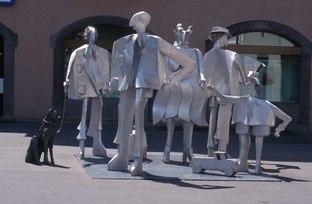 Sculpture of modern family communication